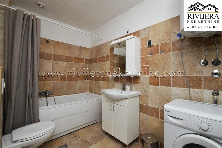 Sale, two bedroom apartment, 64m², Dobrota, Kotor