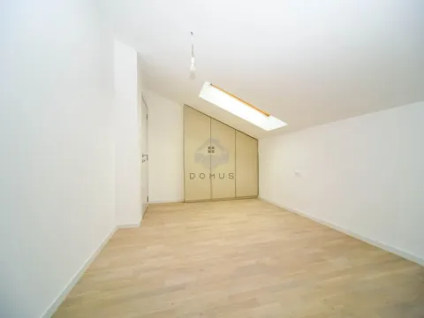Prodaja, jednosoban stan, 50m², Tološi, Podgorica - image 3