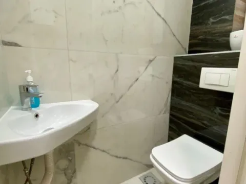 Izdavanje, poslovni prostor, 80m², Centar, Bar - image 6