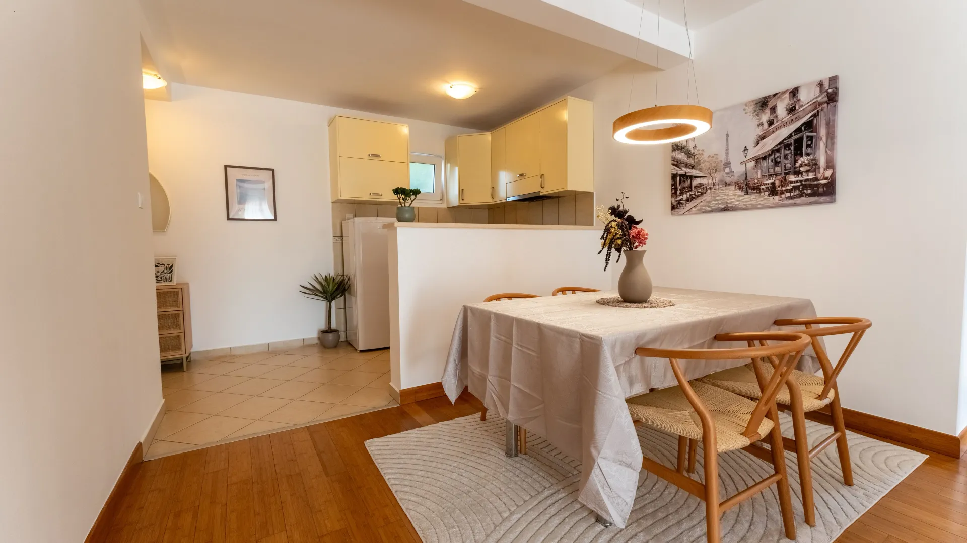 Prodaja, dvosoban stan, 68m², Pržno, Budva