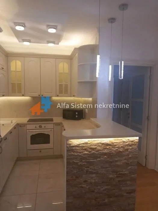 Rent, four bedroom apartment, 95m², Voždovac Sve Podlokacije, Beograd