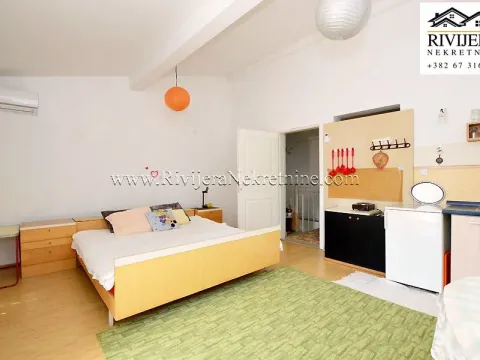 Sale, house, 187m², Igalo, Herceg Novi - image 9