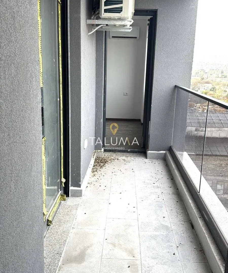Prodaja, dvosoban stan, 80m², Pobrežje, Podgorica