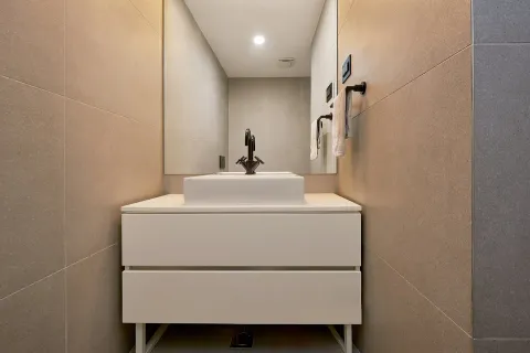 Sale, three bedroom apartment, 90m², Budva, Crna Gora - image 11
