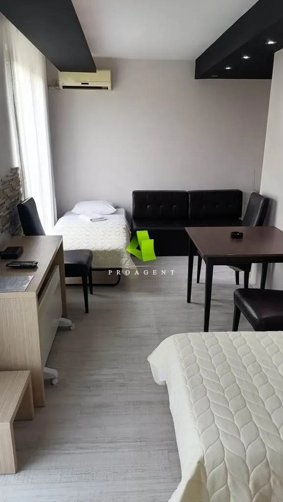 Prodaja, trosoban stan, 99m², Pantelej, Niš