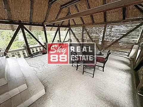 Rent, three bedroom apartment, 130m², Neimar, Vračar Sve Podlokacije - image 12