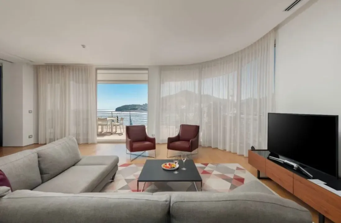 Prodaja, trosoban stan, 461m², Dukley Gardens, Budva