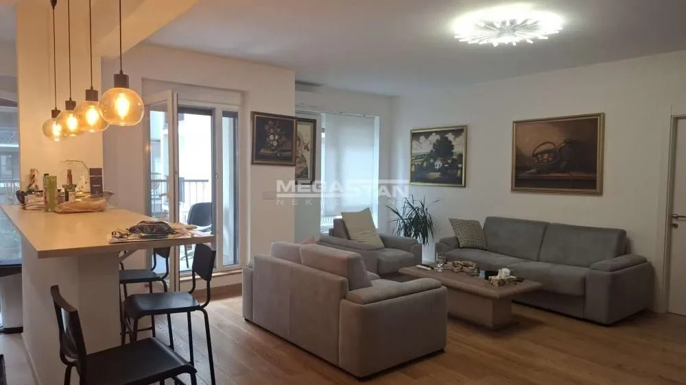Sale, three bedroom apartment, 97m², Tošin bunar, Novi Beograd Sve Podlokacije