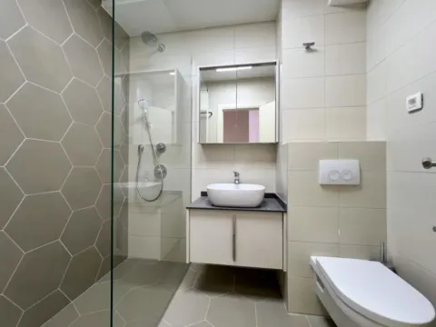 Sale, two bedroom apartment, 62m², Dobrota, Kotor - image 11