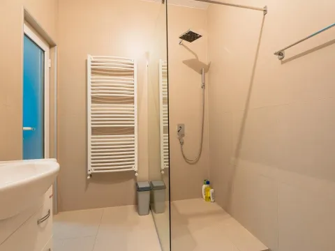 Sale, house, 172m², Kotor, Crna Gora - image 25