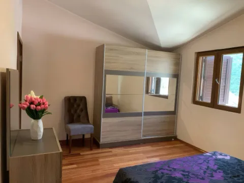 Izdavanje, dvosoban stan, 60m², Bečići, Budva - image 8