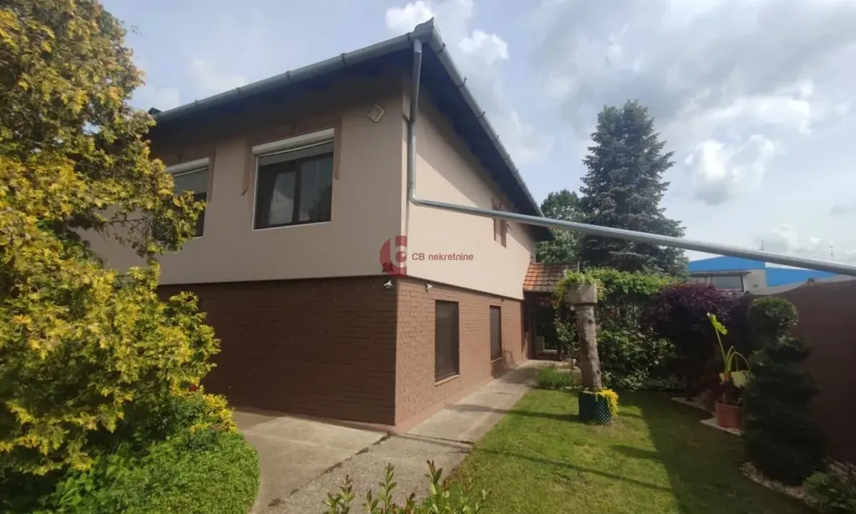 Sale, house, 300m², Hajdukovo, Subotica