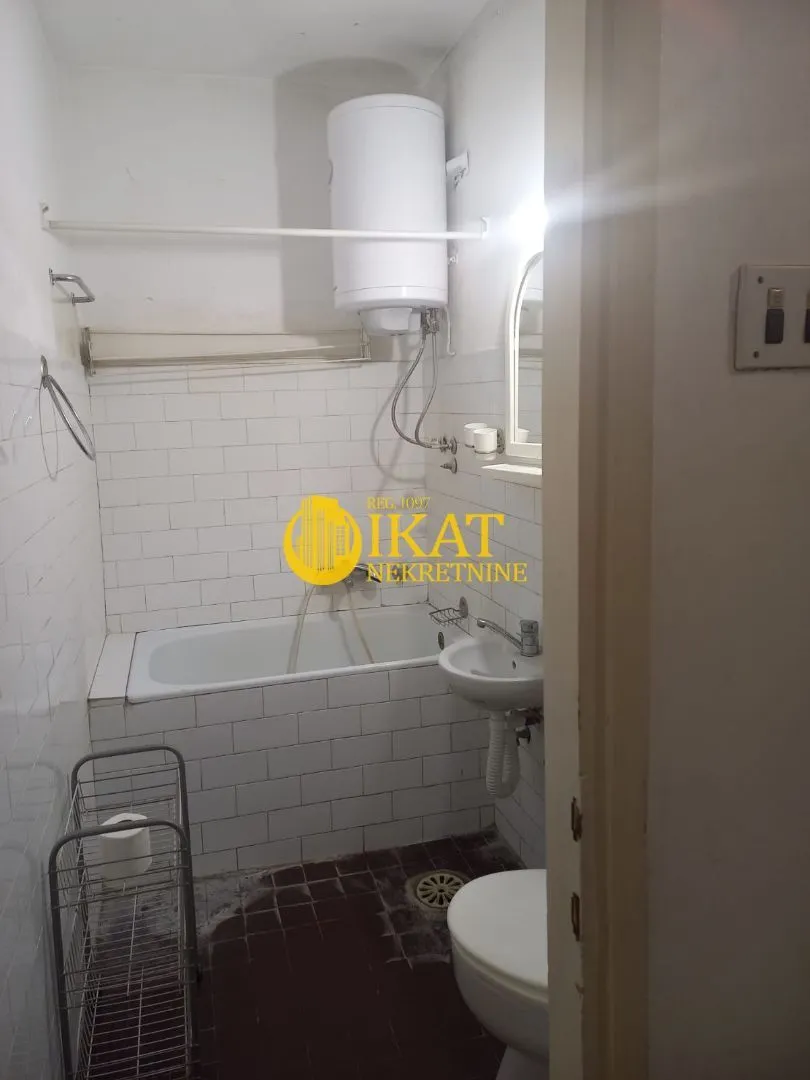 Prodaja, dvosoban stan, 49m², Karaburma, Palilula Sve Podlokacije