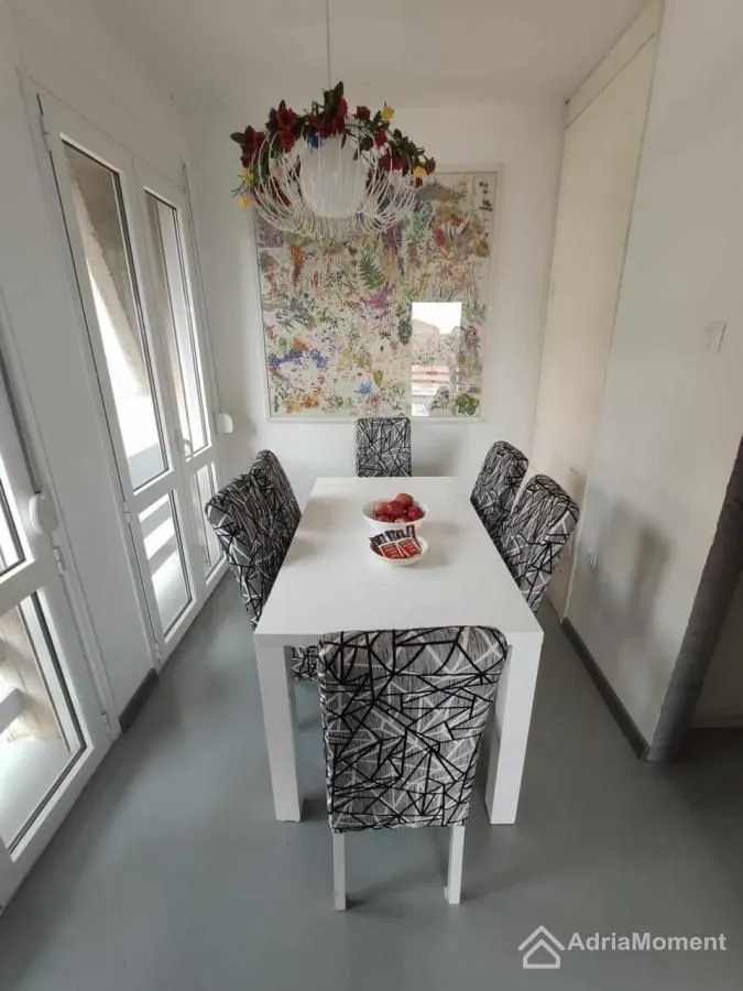 Sale, three bedroom apartment, 80m², Petrovac, Budva