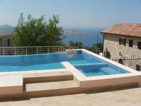 Prodaja, kuća, 200m², Bar, Crna Gora