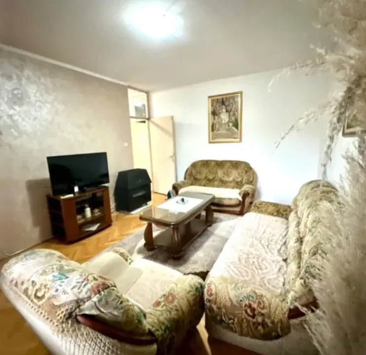 Izdavanje, dvosoban stan, 76m², Tuški Put, Podgorica