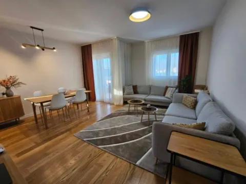 Izdavanje, dvosoban stan, 73m², Central Point, Podgorica - image 5