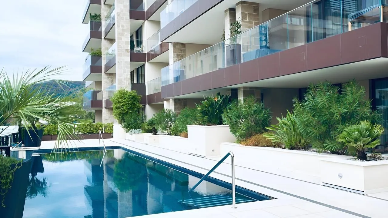 Prodaja, dvosoban stan, 185m², Tivat, Crna Gora