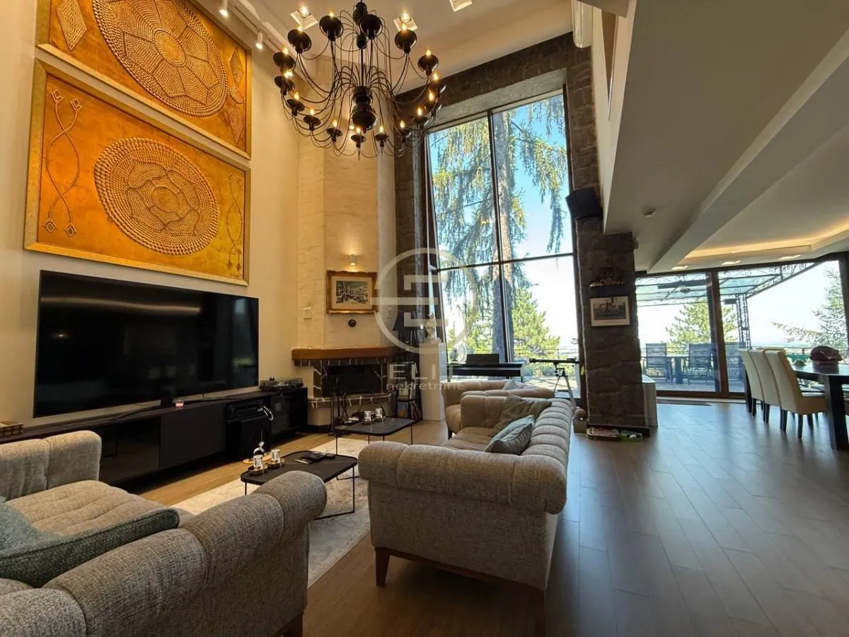 Prodaja, kuća, 318m², Sremska Kamenica, Petrovaradin