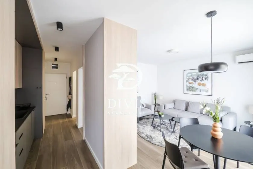 Prodaja, dvosoban stan, 60m², Crveni Krst, Beograd