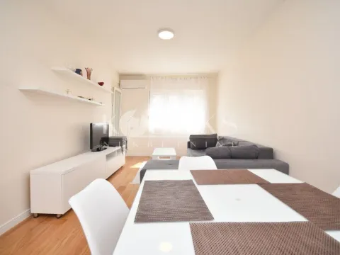 Izdavanje, jednosoban stan, 47m², Central Point, Podgorica - image 5