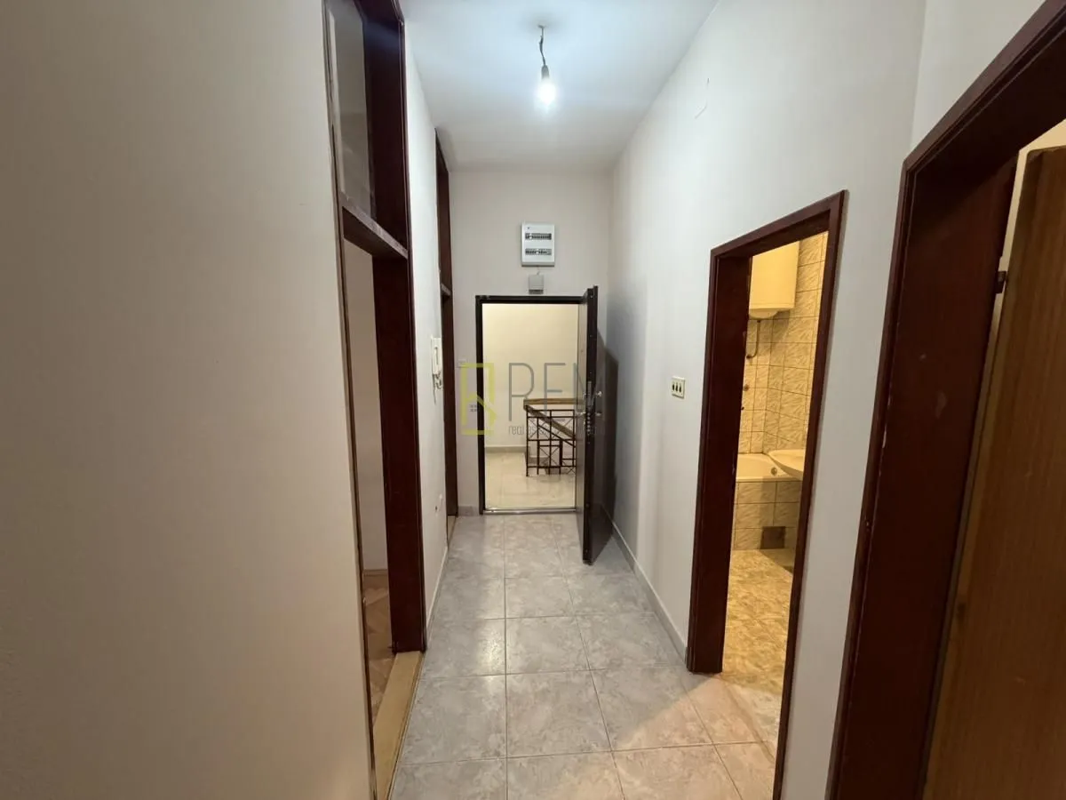 Rent, two bedroom apartment, 58m², Centar, Podgorica