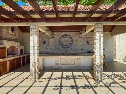 Prodaja, kuća, 2191m², Blizikuće, Budva - image 10