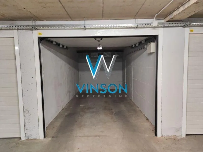 Izdavanje, parking/garaža, 16m², Podbara, Novi Sad Sve Podlokacije