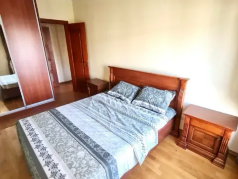 Izdavanje, dvosoban stan, 80m², Centar, Podgorica - image 2