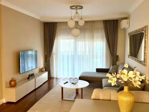 Izdavanje, jednosoban stan, 52m², Master Kvart, Podgorica - image 2