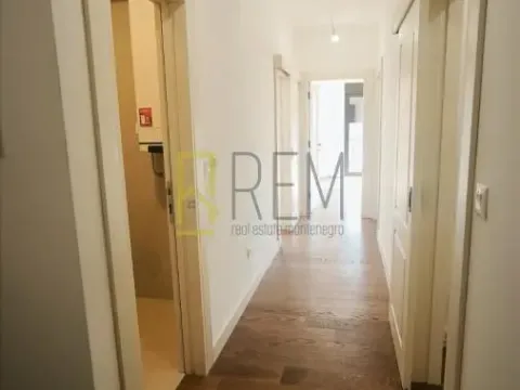 Rent, office space, 113m², Dalmatinska ulica, Podgorica - image 10