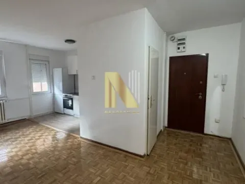 Rent, office space, 85m², Bulevar Oslobodjenja, Novi Sad Sve Podlokacije - image 14