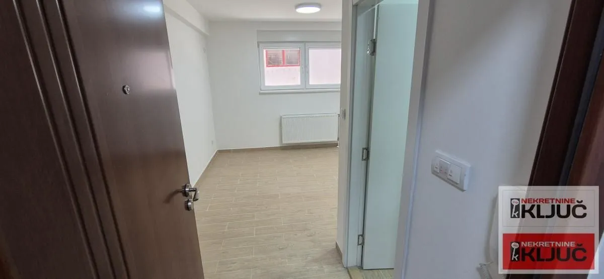 Prodaja, garsonjera, 19m², Lipov gaj, Novi Sad Sve Podlokacije