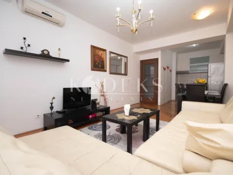 Izdavanje, jednosoban stan, 52m², City Kvart, Podgorica - image 6