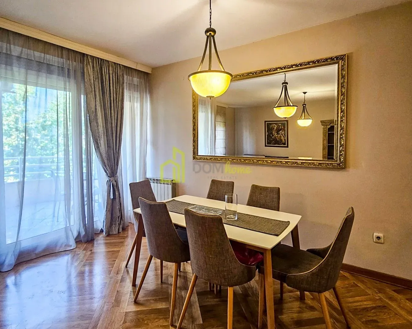 Izdavanje, trosoban stan, 130m², Preko Morače, Podgorica