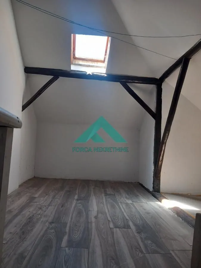 Sale, house, 120m², Mali Mokri Lug, Zvezdara Sve Podlokacije