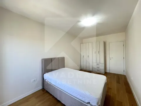 Rent, two bedroom apartment, 72m², Central Point, Podgorica - image 8
