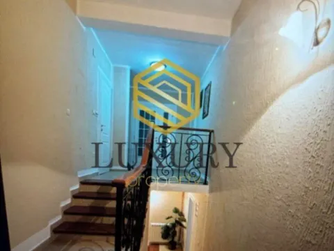 Rent, house, 200m², Donja Gorica, Podgorica - image 9