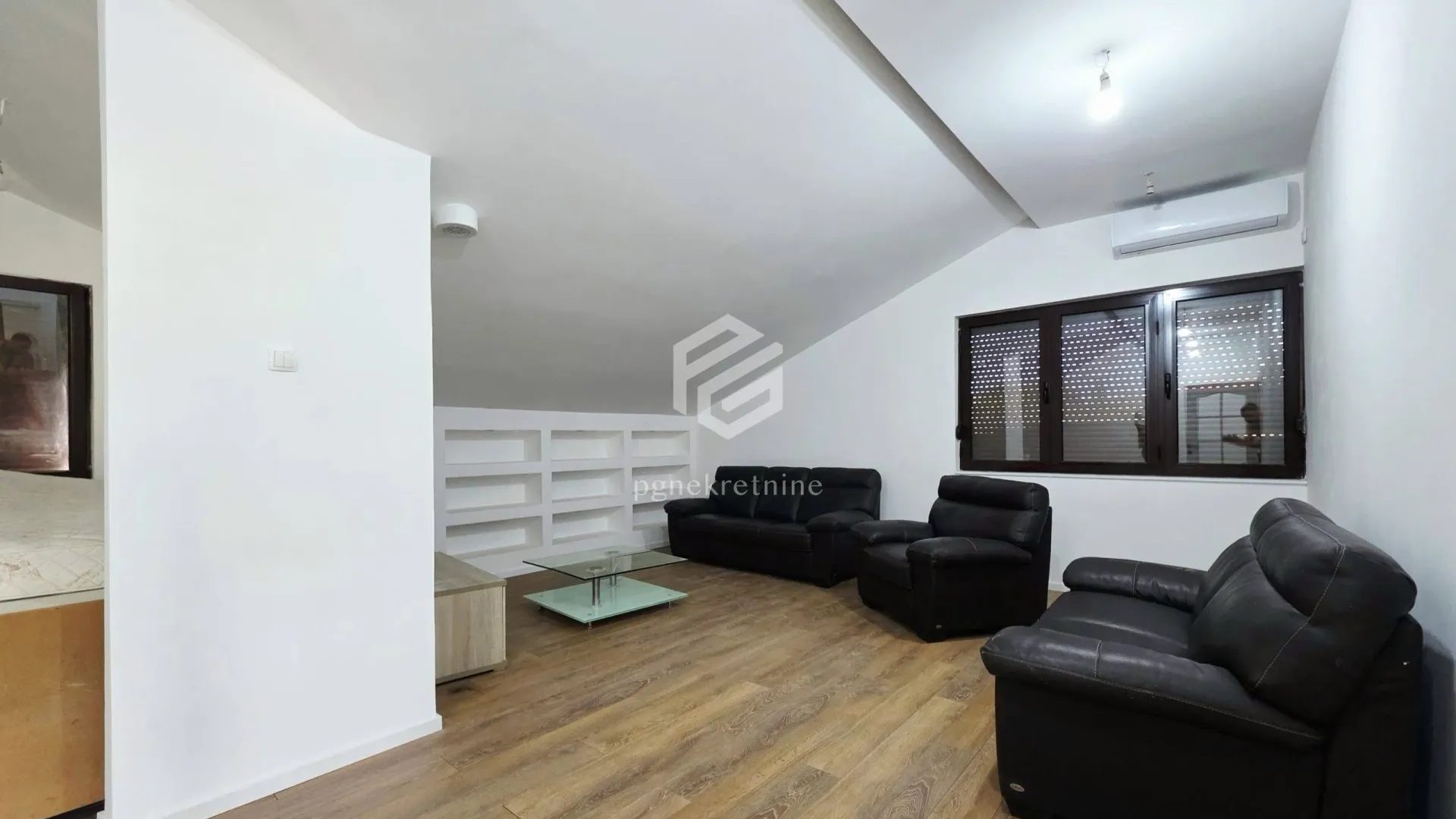 Prodaja, kuća, 343m², Zabjelo, Podgorica