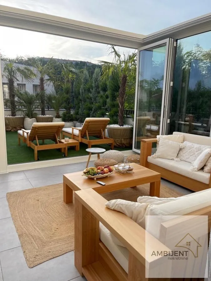 Sale, four bedroom apartment, 175m², Savski Venac, Beograd