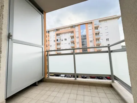 Rent, apartment, 63m², City Kej, Podgorica - image 8