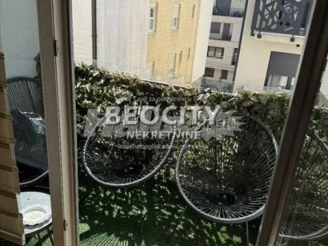 Izdavanje, trosoban stan, 60m², Lekino Brdo, Voždovac Sve Podlokacije - image 4