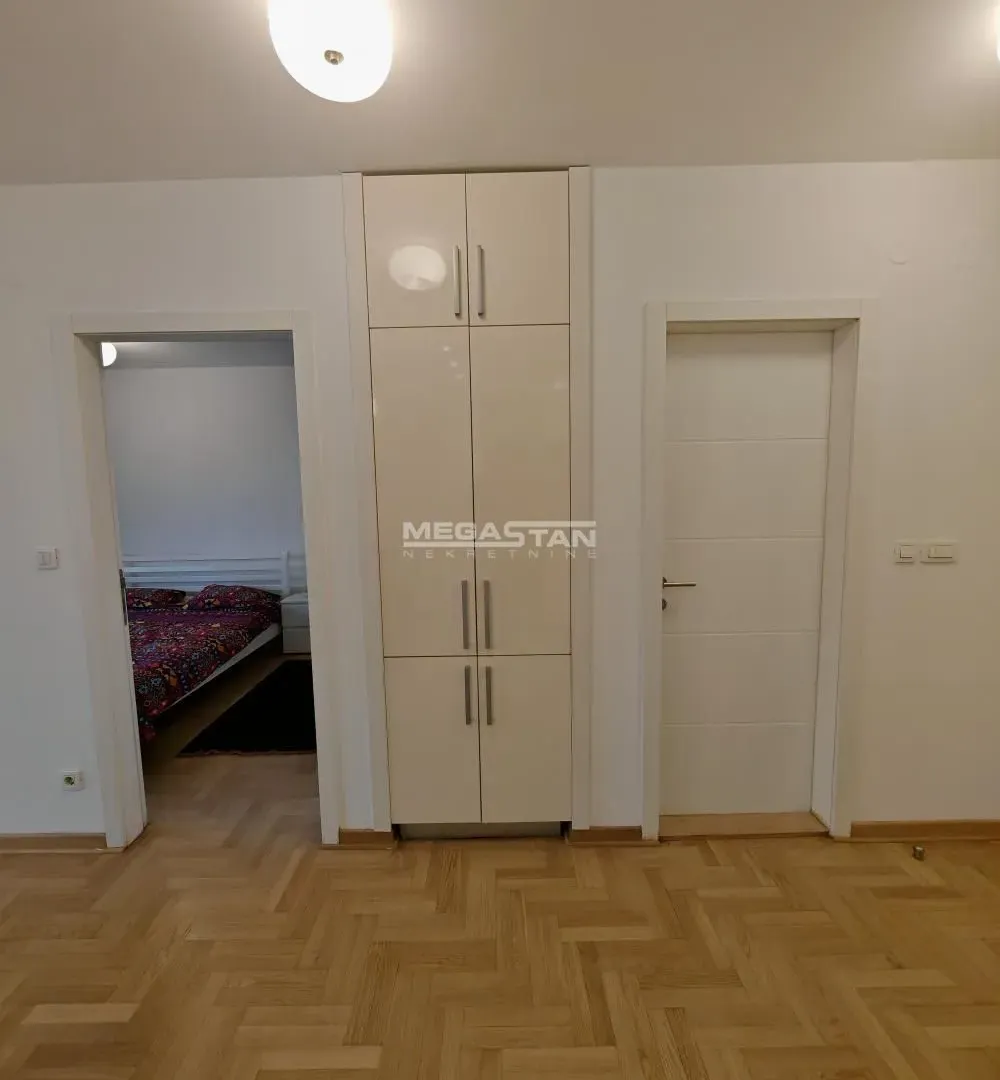 Rent, one bedroom apartment, 52m², Južni Bulevar, Vračar Sve Podlokacije