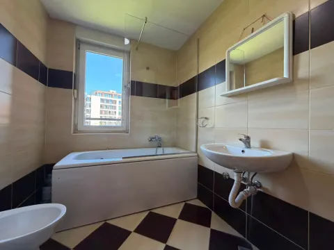 Rent, three bedroom apartment, 107m², Vezirov Most, Podgorica - image 9