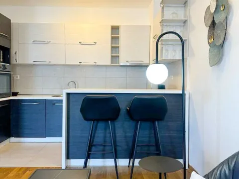 Izdavanje, dvosoban stan, 64m², City Kvart, Podgorica - image 4