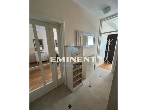 Rent, two bedroom apartment, 68m², Savski Venac, Beograd - image 10