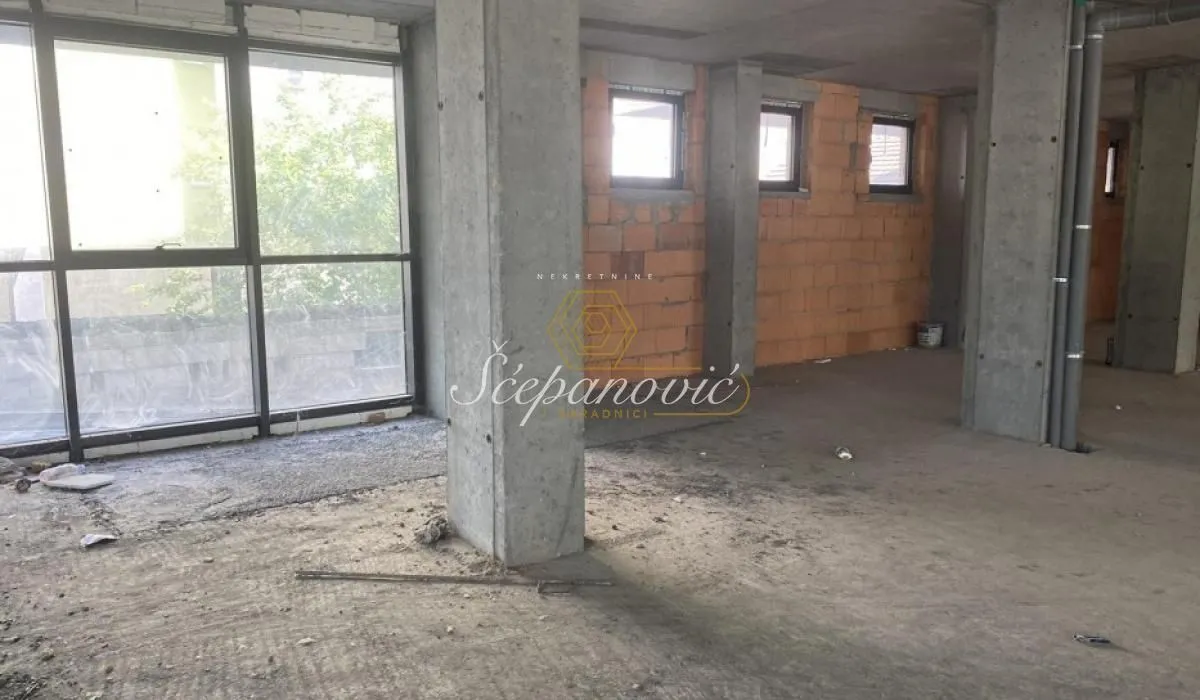 Sale, office space, 215m², Rotkvarija, Novi Sad Sve Podlokacije
