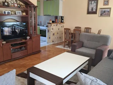 Prodaja, dvosoban stan, 73m2, Blok 9, Podgorica