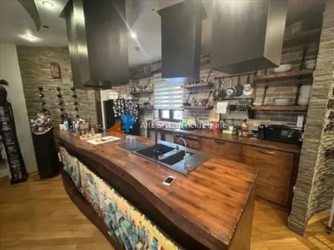 Izdavanje, trosoban stan, 155m², Neimar, Vračar Sve Podlokacije - image 6