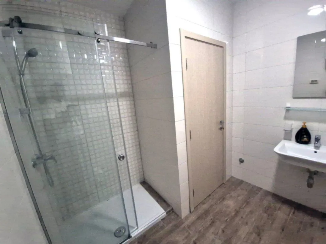 Izdavanje, poslovni prostor, 75m², City Kvart, Podgorica